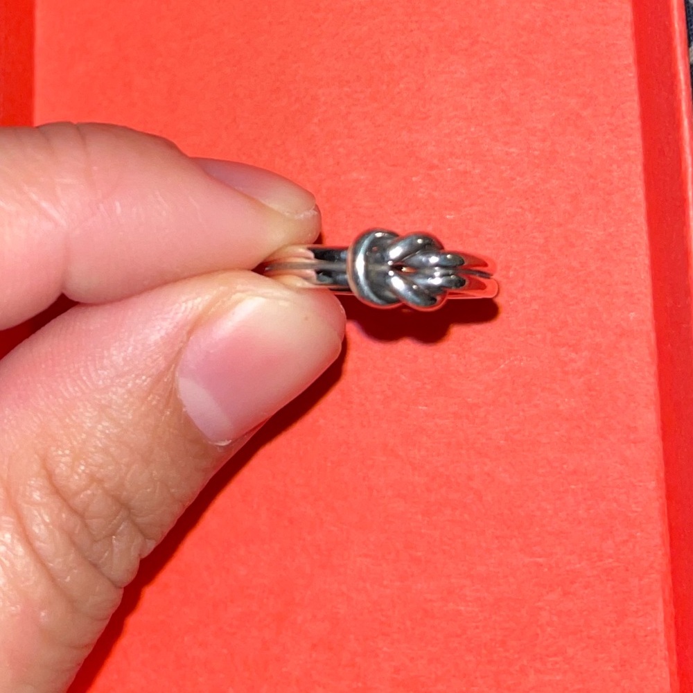 Retired Lovers Knot ring by James Avery